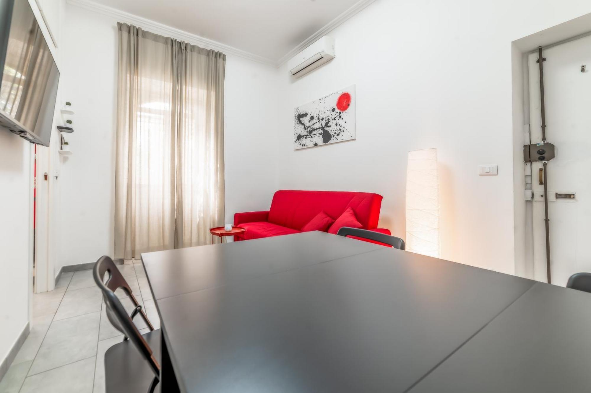 Apartment Stylish And Close To Metro Rom